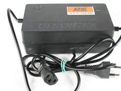 Зарядное устройство для электровелосипеда 72V 20Ah от 220V (88V, 2,8-3A)